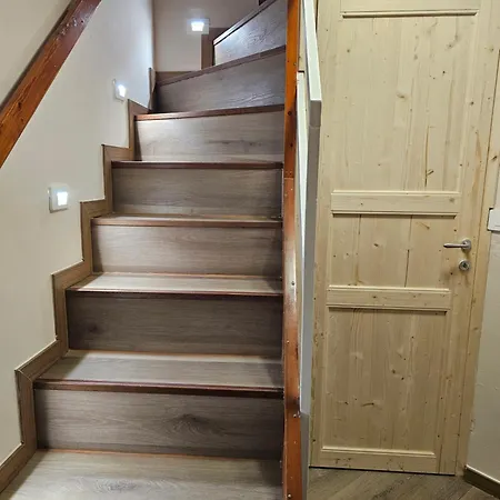 Alpina Apartment *